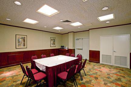 Hotel Express Nuys By Ihg